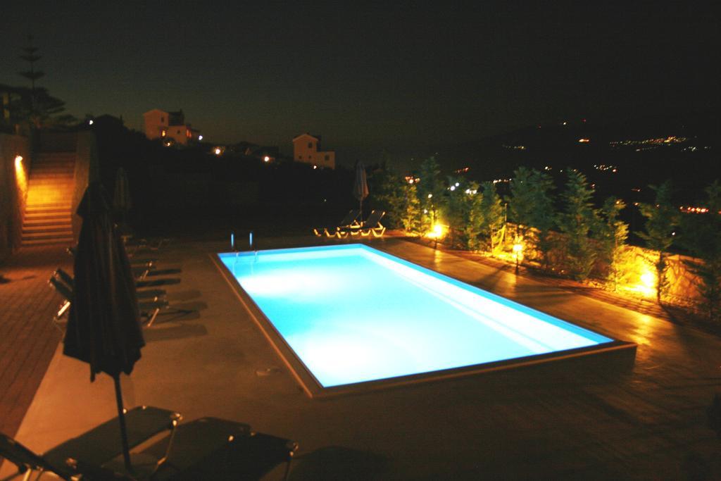 Lagoon View Apartments - Adults Only لاسي المظهر الخارجي الصورة