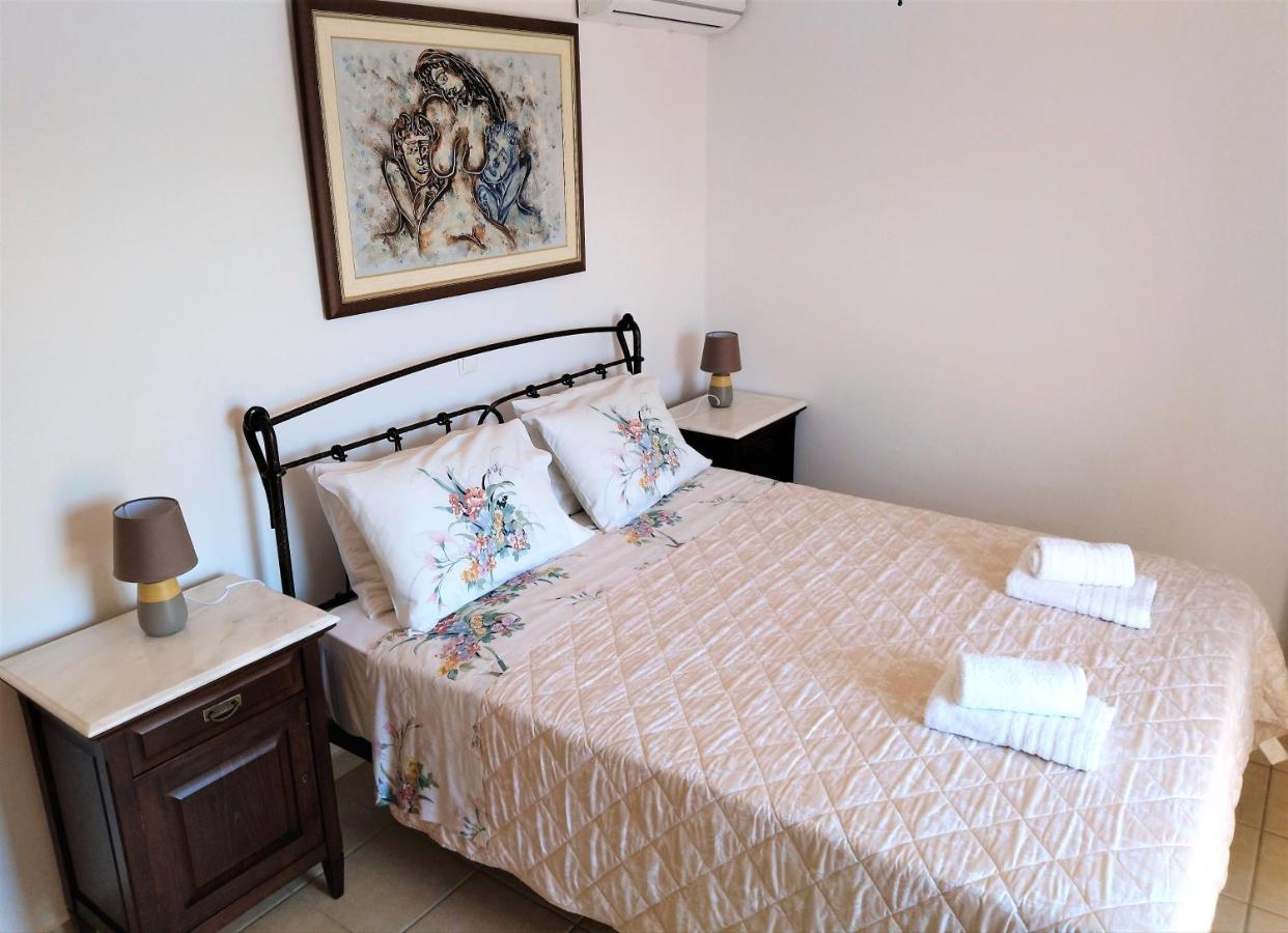 Lagoon View Apartments - Adults Only لاسي المظهر الخارجي الصورة