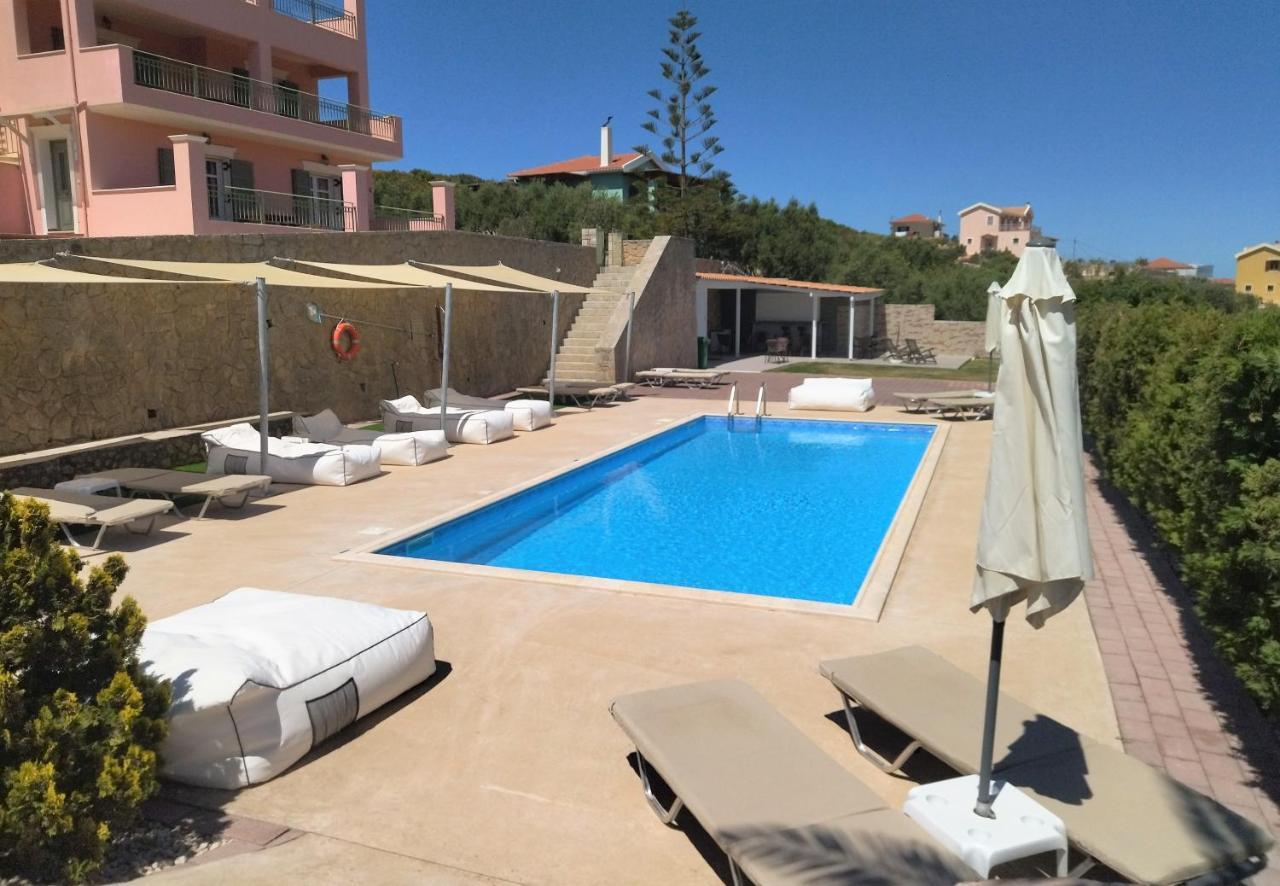 Lagoon View Apartments - Adults Only لاسي المظهر الخارجي الصورة