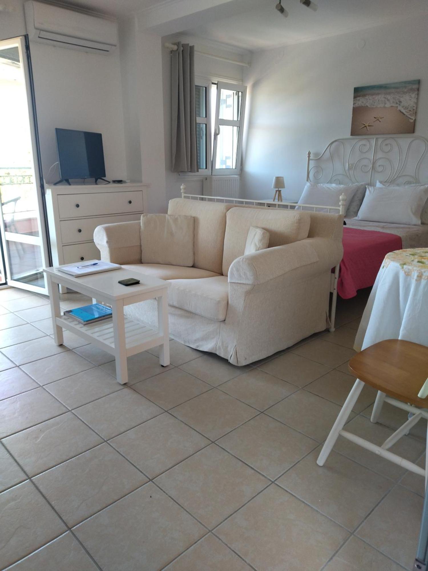 Lagoon View Apartments - Adults Only لاسي المظهر الخارجي الصورة