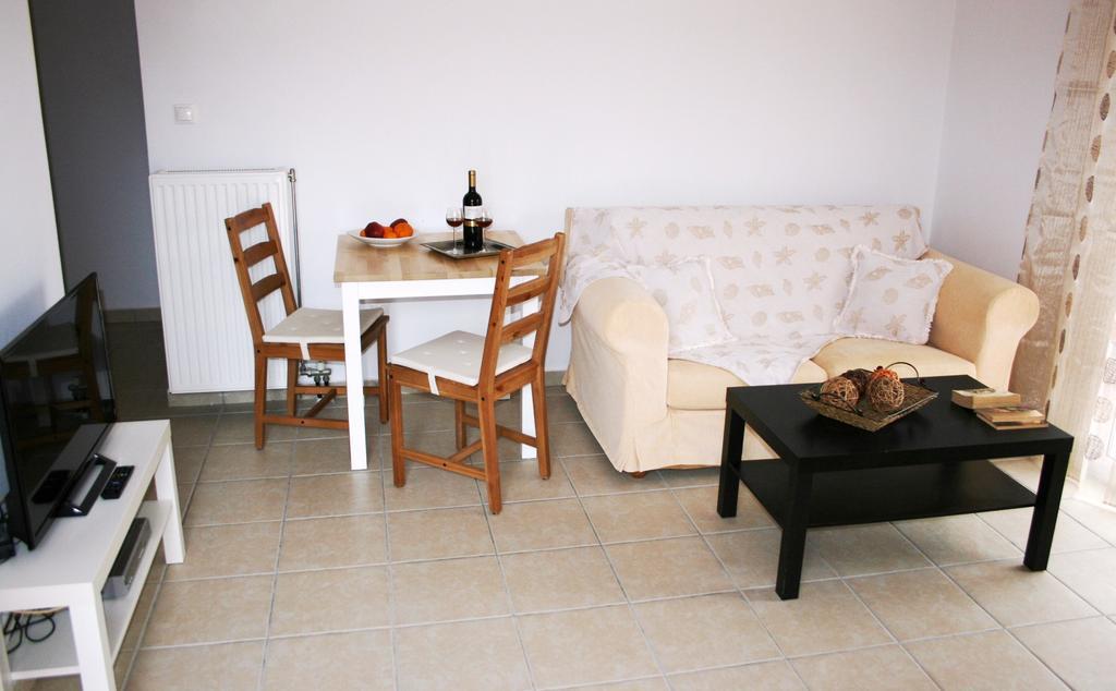 Lagoon View Apartments - Adults Only لاسي المظهر الخارجي الصورة