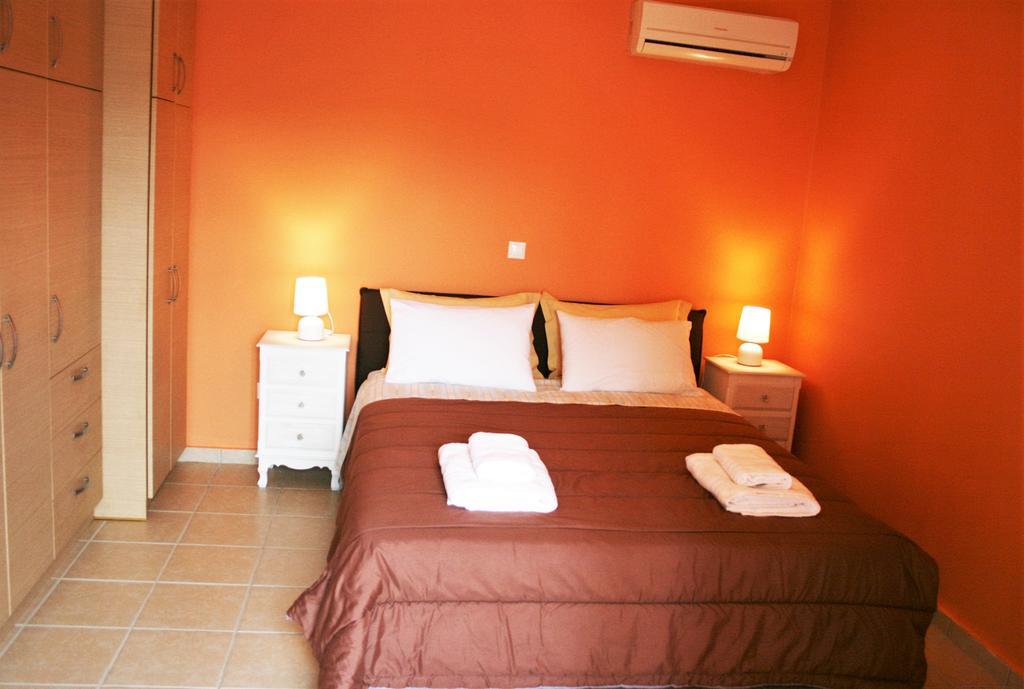 Lagoon View Apartments - Adults Only لاسي المظهر الخارجي الصورة