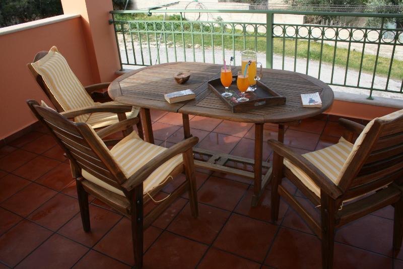 Lagoon View Apartments - Adults Only لاسي المظهر الخارجي الصورة